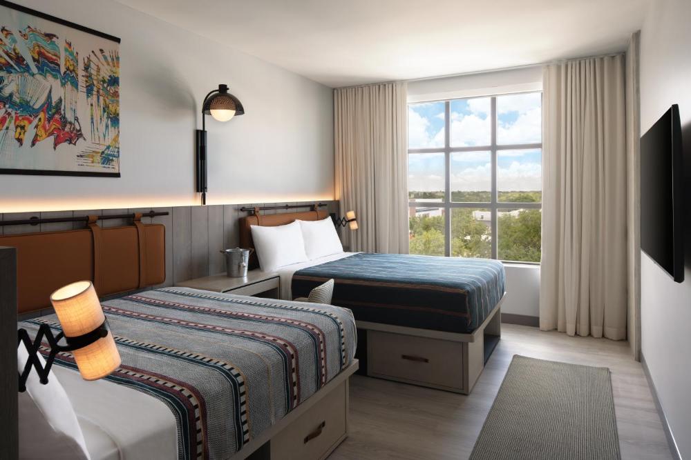 Queen Room with Two Queen Beds interior